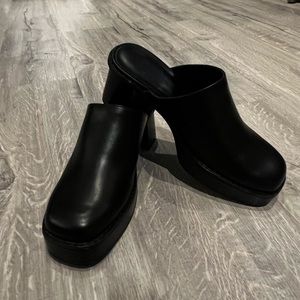 Oak & Fort Black Mules